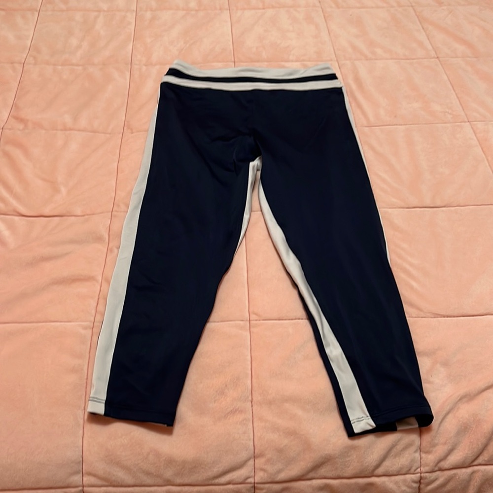 Navy blue leggings with white outline